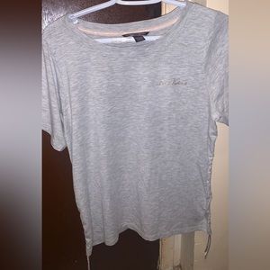 VICTORIAS SECRET SOFT STRETCHY ROUCHED TIE SIDES T SHIRT